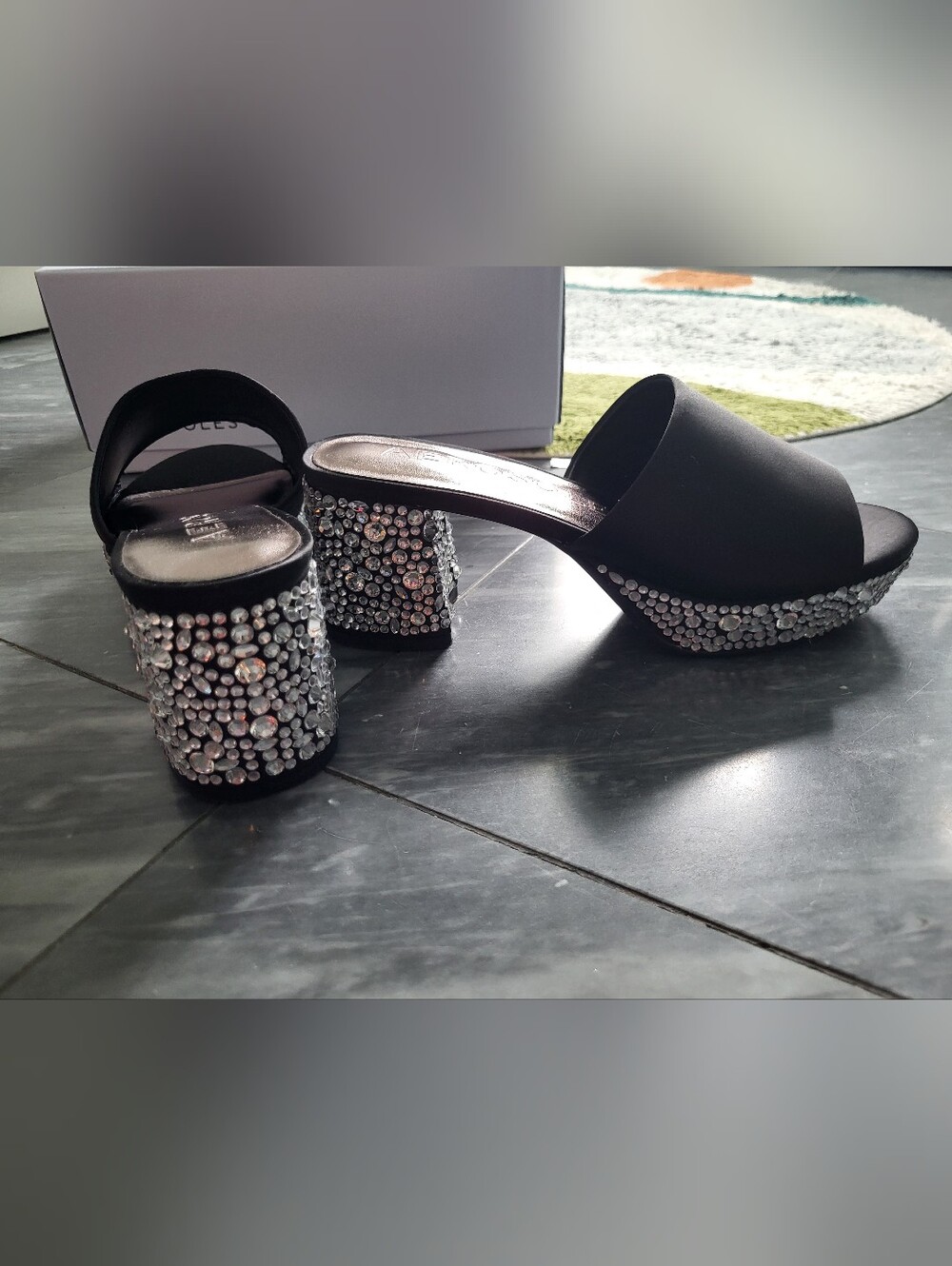 Aerosoles Black Satin Slide Sandals with Crystal Embellishments 8.5 - Picture 6 of 9